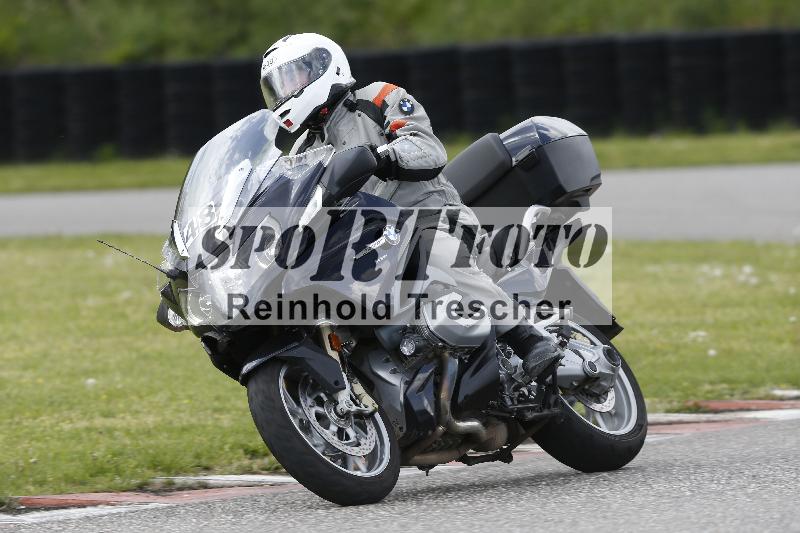 Archiv-2025/09 22.04.2025 Cornu Master School ADR/gruen-vert/48